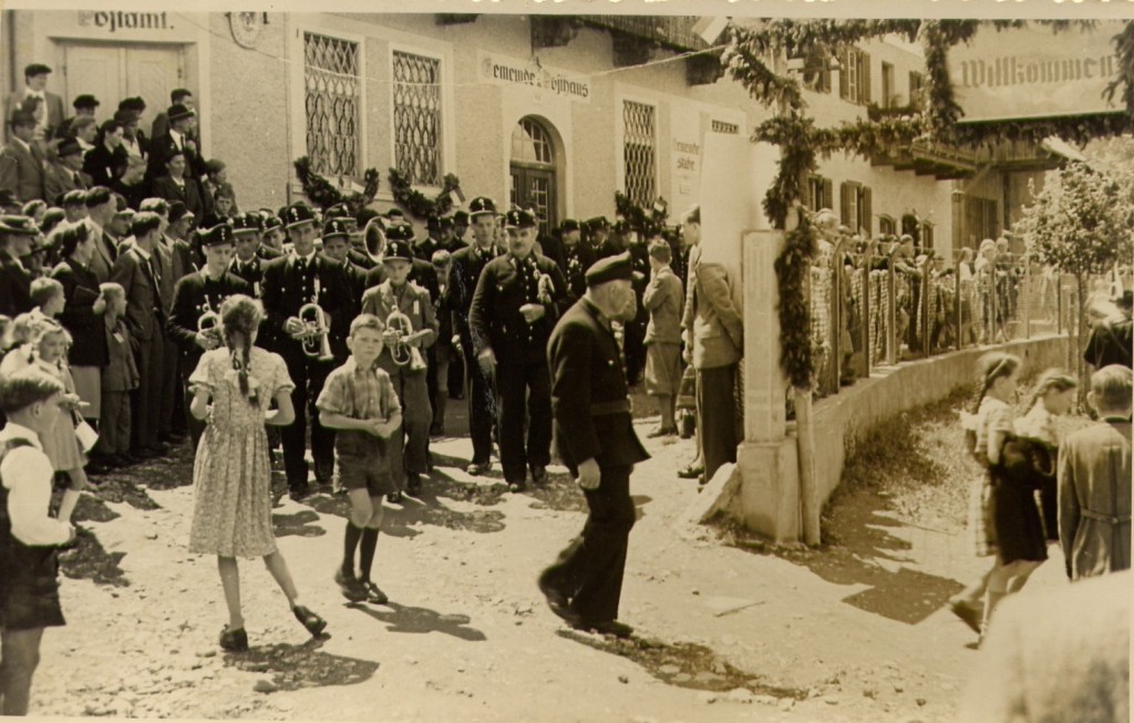 Festumzug anlässlich 60 Jahre FF Lind