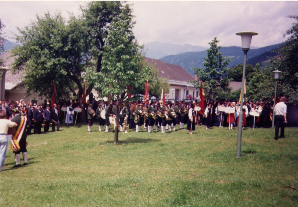 Festakt 100 Jahre FF Lind im Pfarrgarten