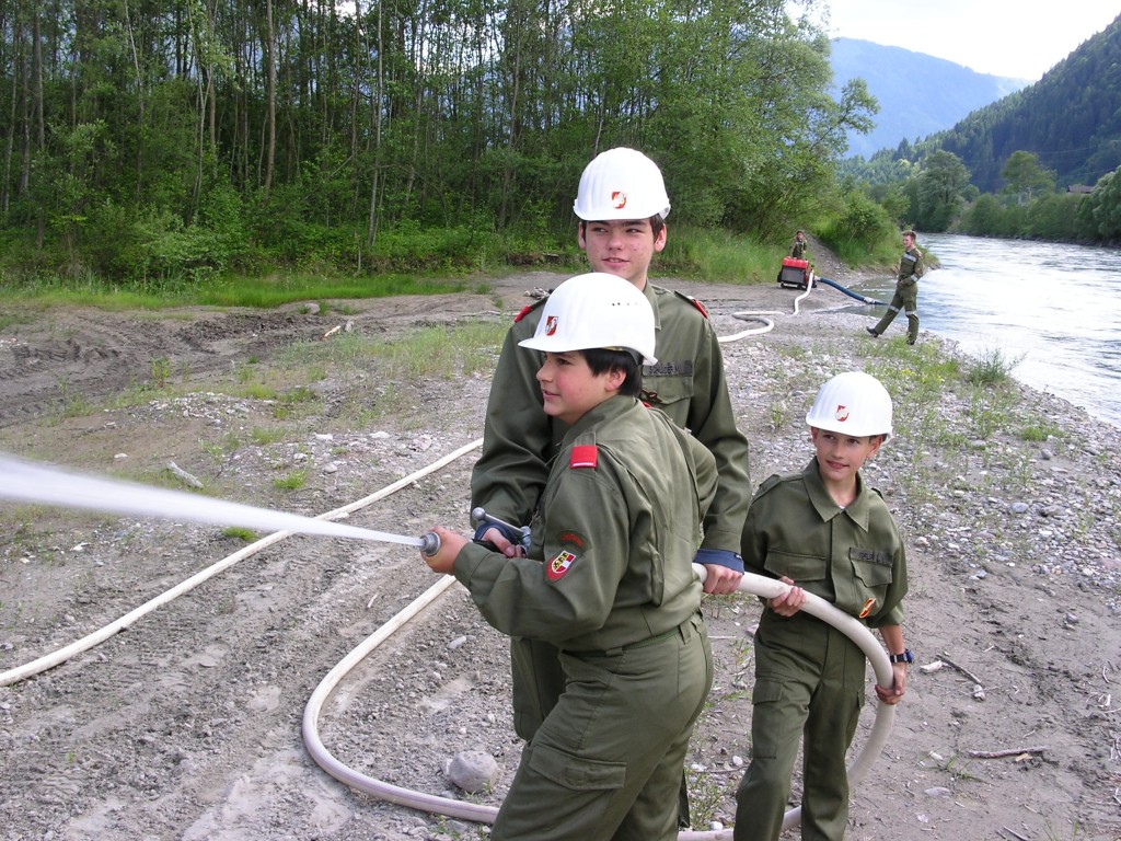 JFW Übung beim Siflitzbach 2004