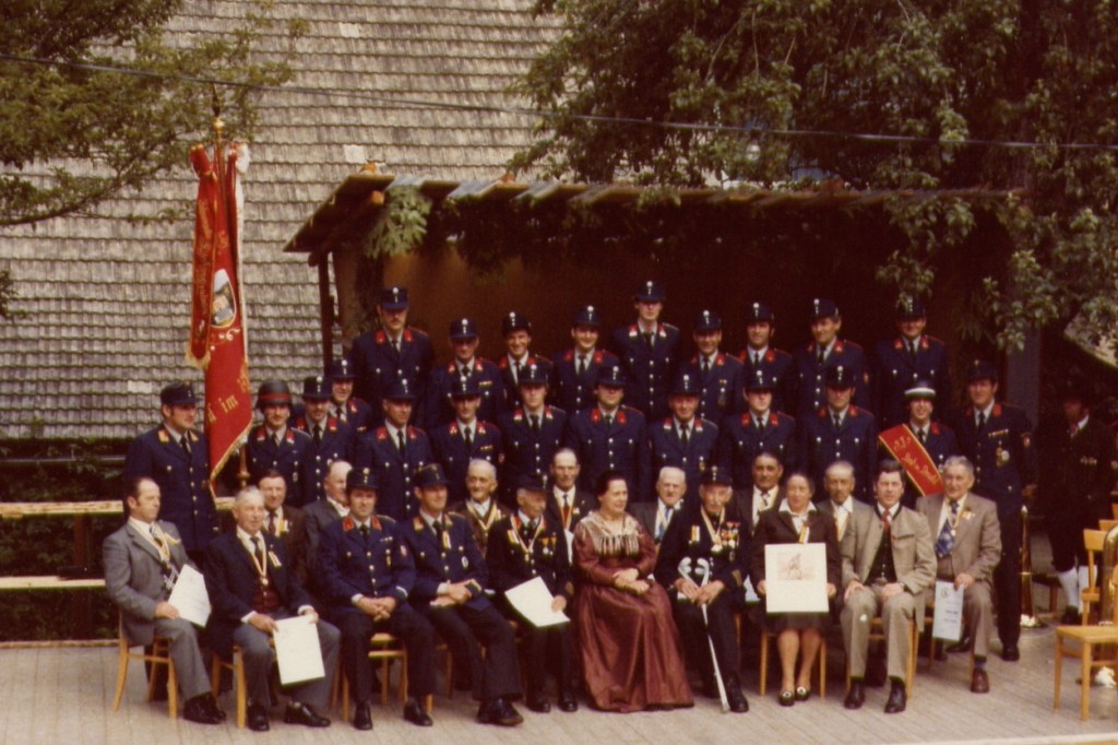 Gruppenfoto anlässlich der 90 Jahr Feier